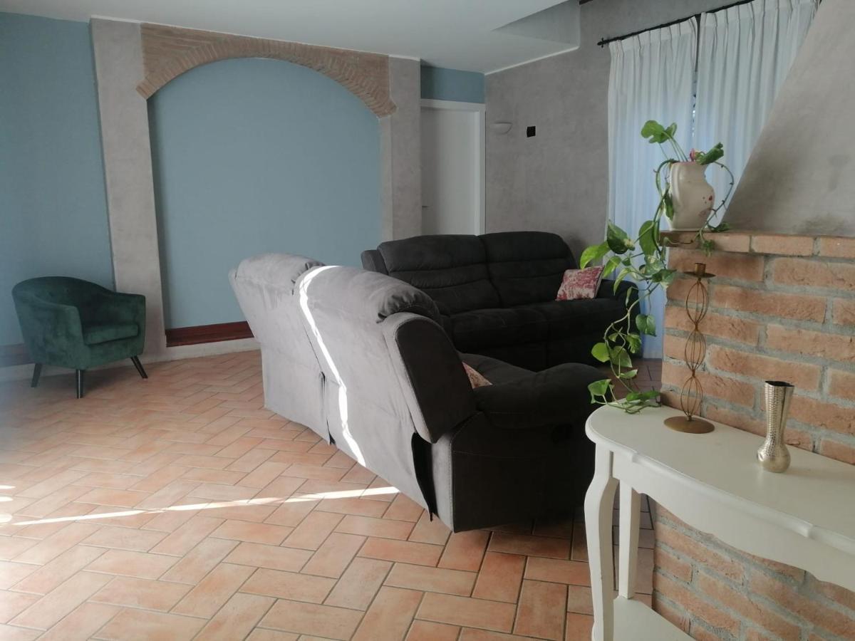 Lussuosa Villa Vicino Alla Stazione Caronno Pertusella Экстерьер фото