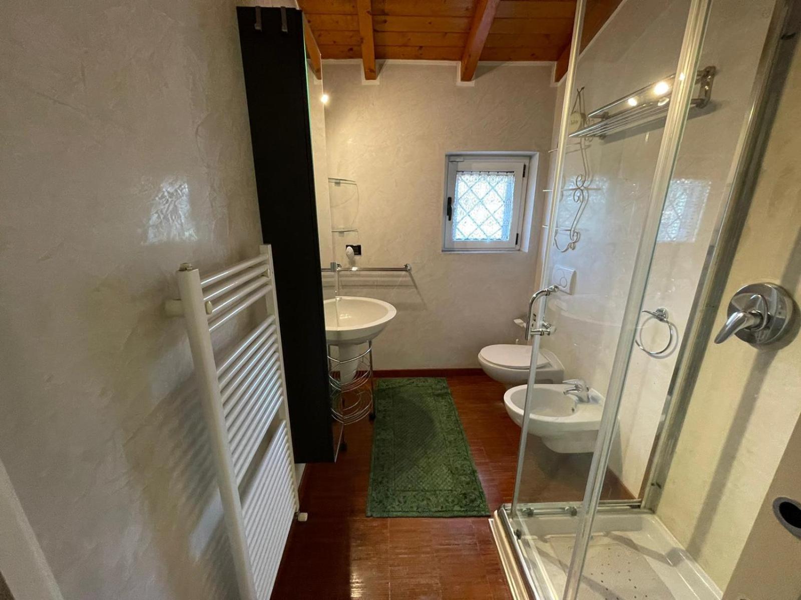 Lussuosa Villa Vicino Alla Stazione Caronno Pertusella Экстерьер фото